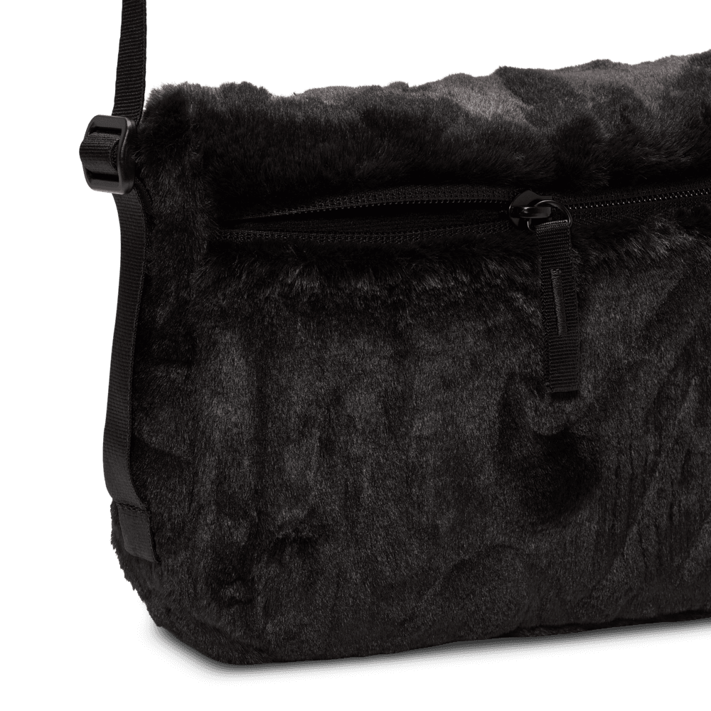 Wmns Nike Sportswear Futura 365 Faux Fur Crossbody Bag